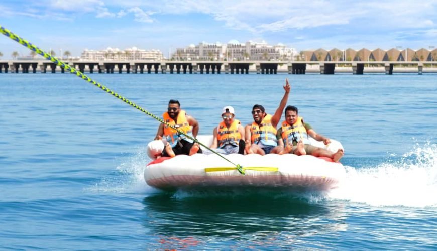 Donut Boat Dubai